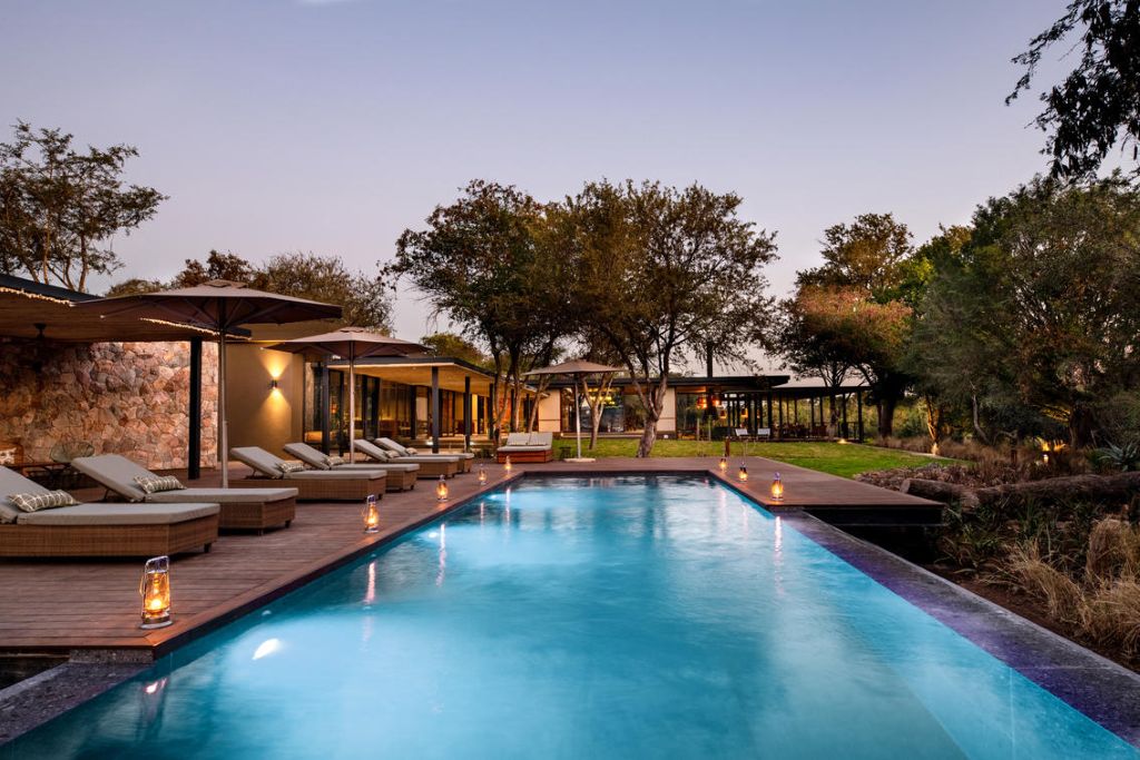 tanda_tula_-_safari_camp_-_lit_swimming_pool